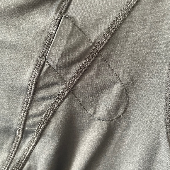 Lululemon Black Running pullover. Size 8 - Picture 3 of 6